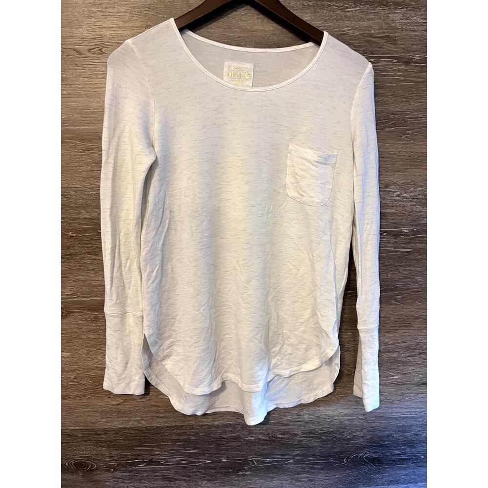 Lilly Pulitzer size XS Luxletic top white long sleeves shirt